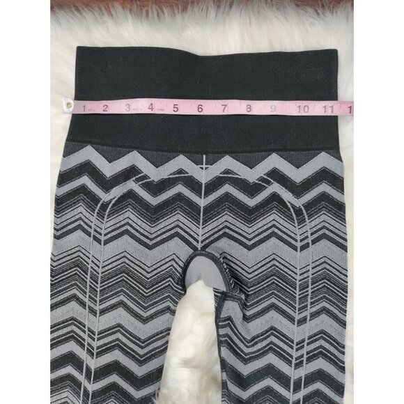 Lululemon Ebb To Street Seamless Pants Heather Black Slate Zig Zag Women's S/XS - Picture 8 of 9